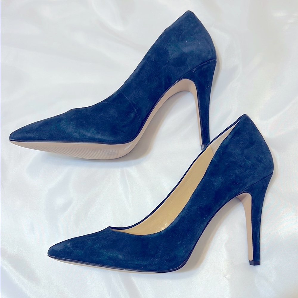 Gianni Bini High Heeled Pumps. New Without Tags
